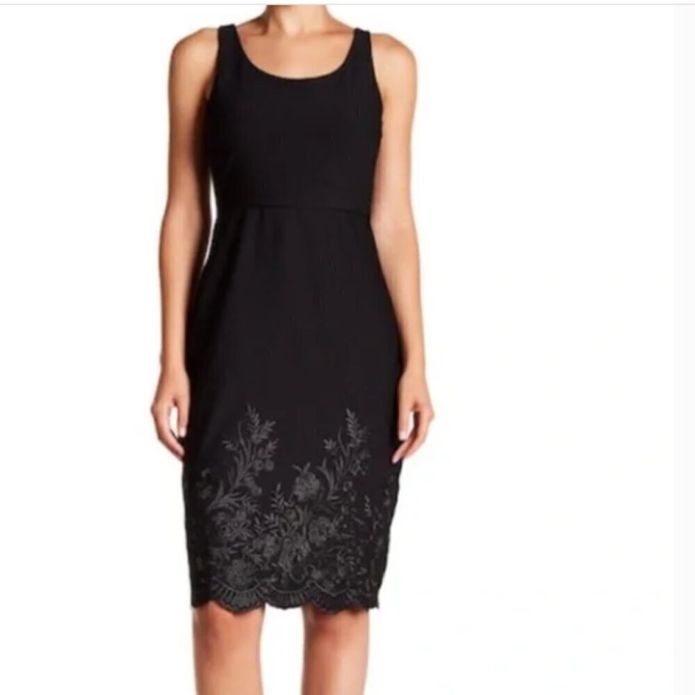 Betsy Johnson Embroidered Scalloped Hem Black Dress Size 4‎